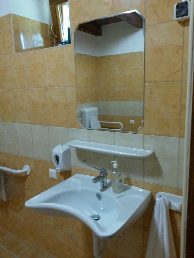 Martonyi Erdoszeli Vendeghaz Hotel Екстериор снимка